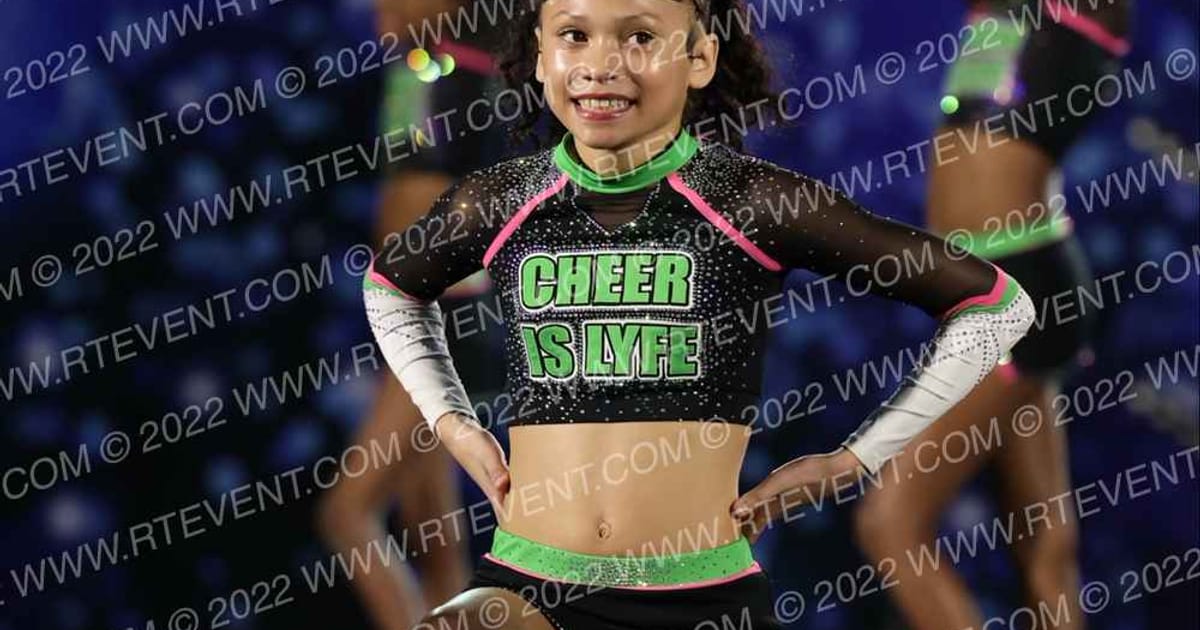 Cheer is Lyfe Black Diamonds · Spirit Sports Kissimmee DIDII Nationals