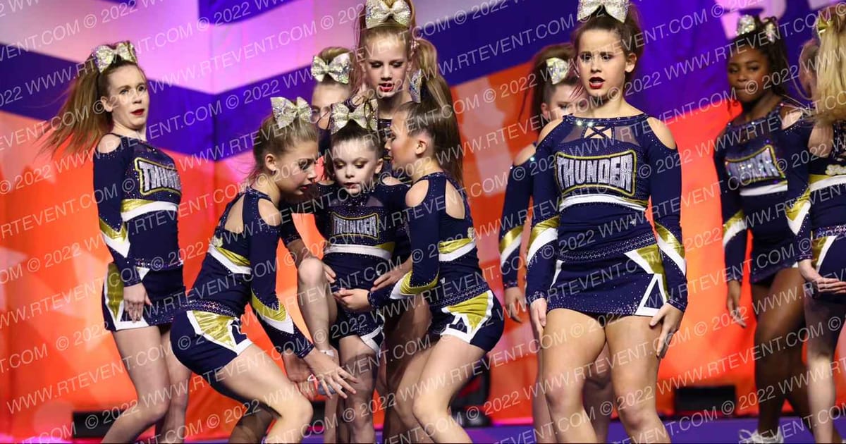 Thunder Elite Cat 5 · Cheer Power Southern Nationals