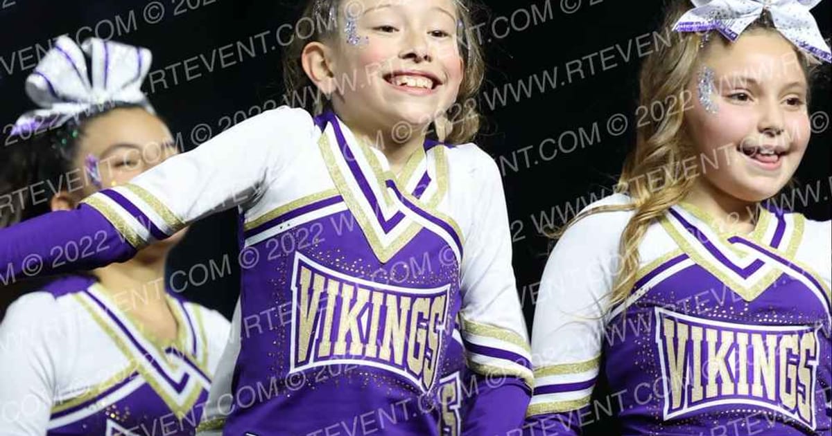 HOLLISTER VIKINGS JR PEEWEE CHEER · YOUTH Nationals