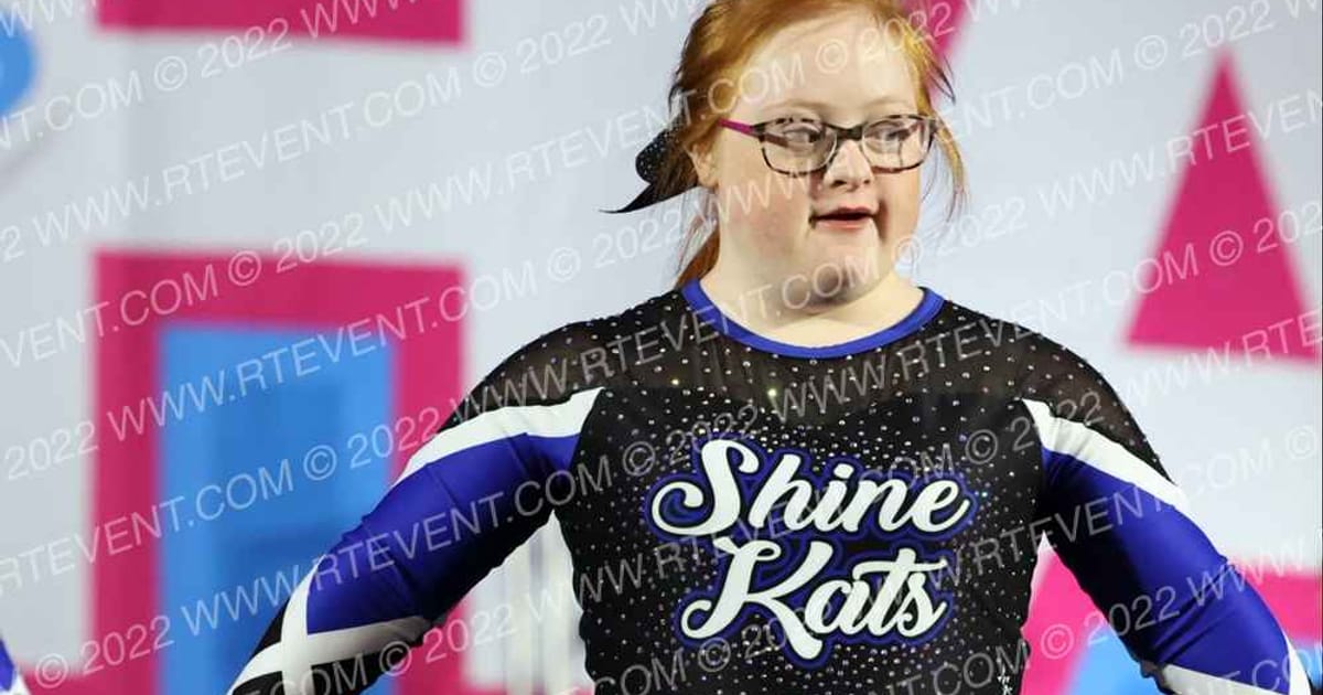 Cheer Athletics - Pittsburgh ShineKats · Aloha Pittsburg