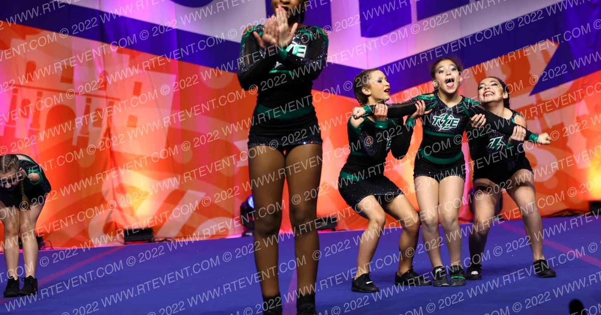Thunder Extreme Thunderbolts · Cheer Power Southern Nationals