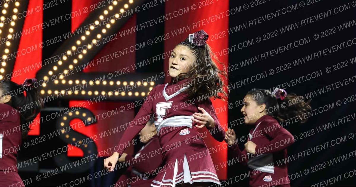 FONTANA PEEWEE CHEER · YOUTH Nationals