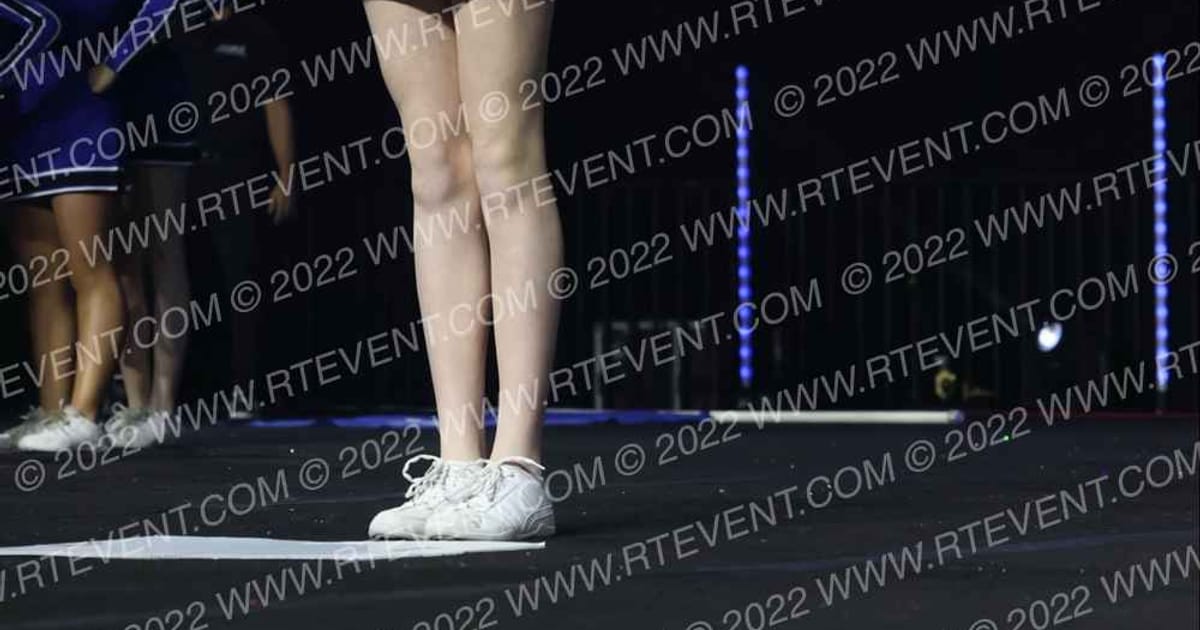 BOTHELL JUNIOR CHEER · YOUTH Nationals