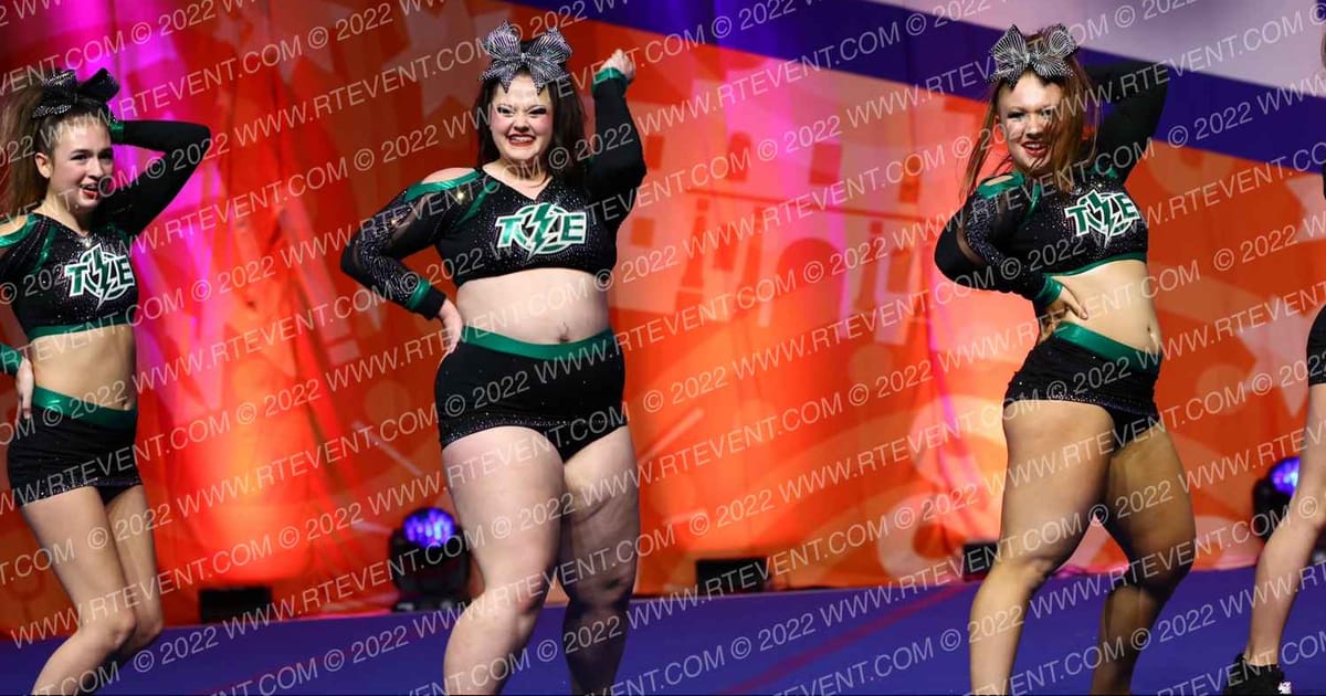 Thunder Extreme Flash · Cheer Power Southern Nationals