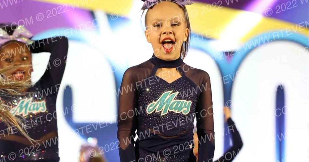 Desert Elite Mavericks Misfits · CHEERSPORT SoCal Classic