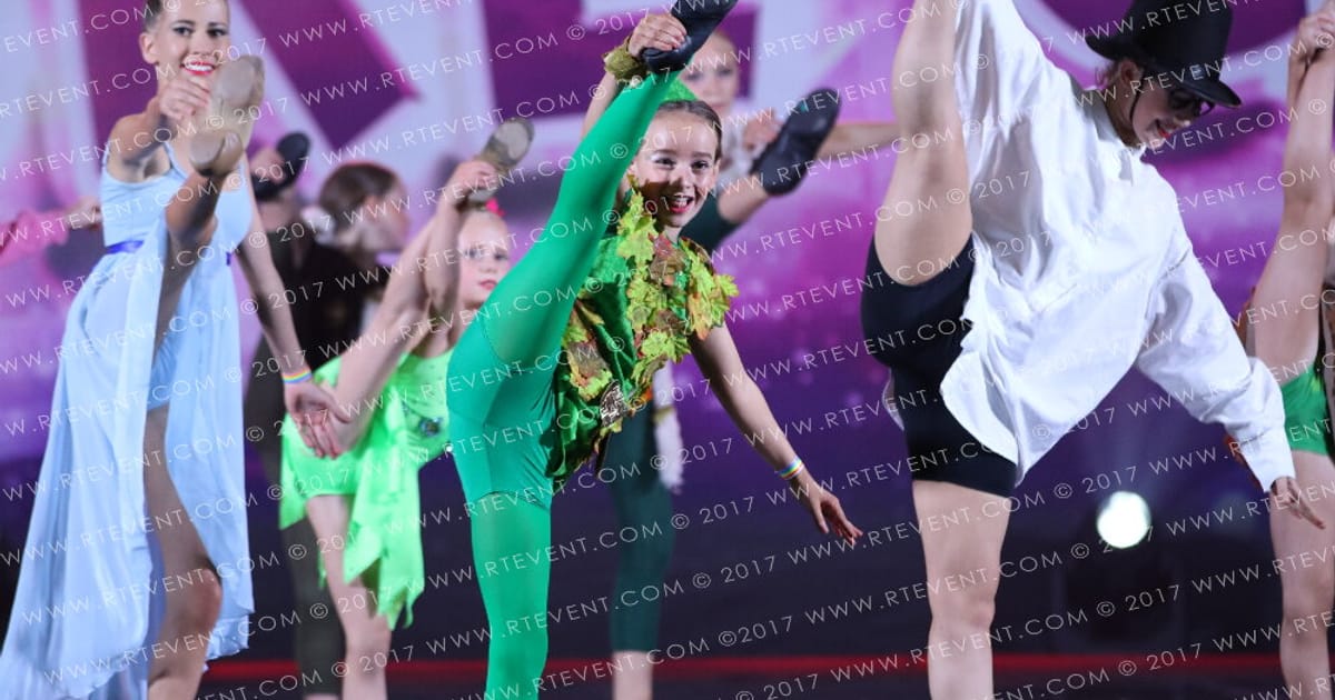 Hartlepool Hawks Cheerleading Academy Pan · Heart of London University Nationals