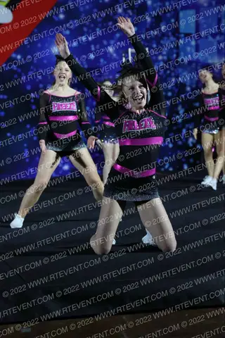 Owatonna Cheer! Freeze