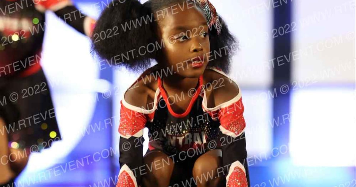 Central Valley Athletics Tiny Hot Shots · CHEERSPORT SoCal Classic