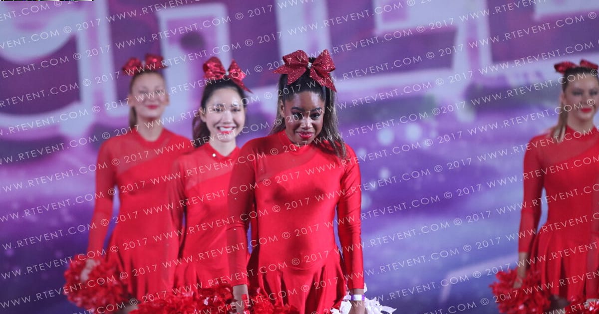 The Warwick Devils Small University Dance Pom · Heart of London University Nationals