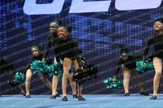 POMPANO TIGERS ROARING DIVAS POMS