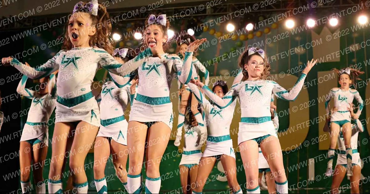 Louisiana Cheer Force Platinum · Mardi Gras Biloxi Showdown