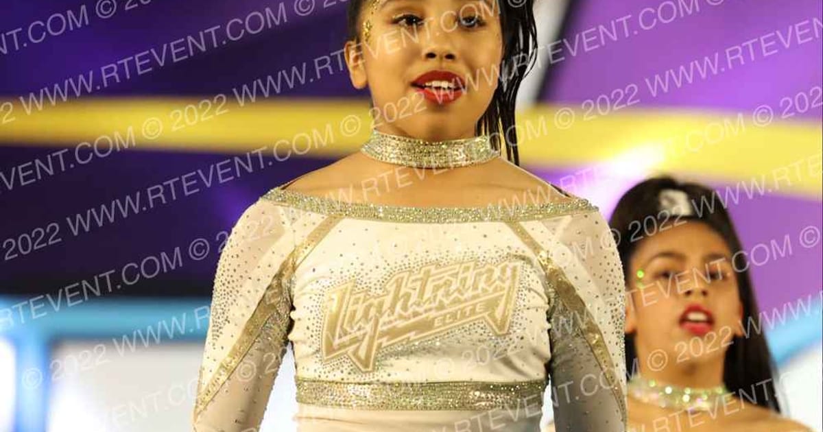 Lightning Elite STARSTRUCK · CHEERSPORT SoCal Classic