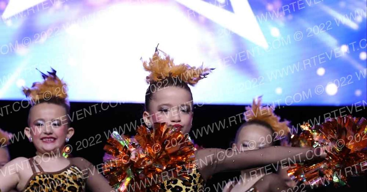 Rainbow Dance Academy TINY ELITE POM · JAMfest Dance Super Nationals