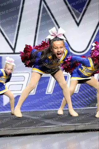 DOS PALOS BRONCO YOUTH CHEER PEEWEES