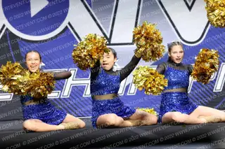 DOS PALOS BRONCO YOUTH CHEER SENIORS