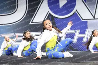 DOS PALOS BRONCO YOUTH CHEER JUNIORS