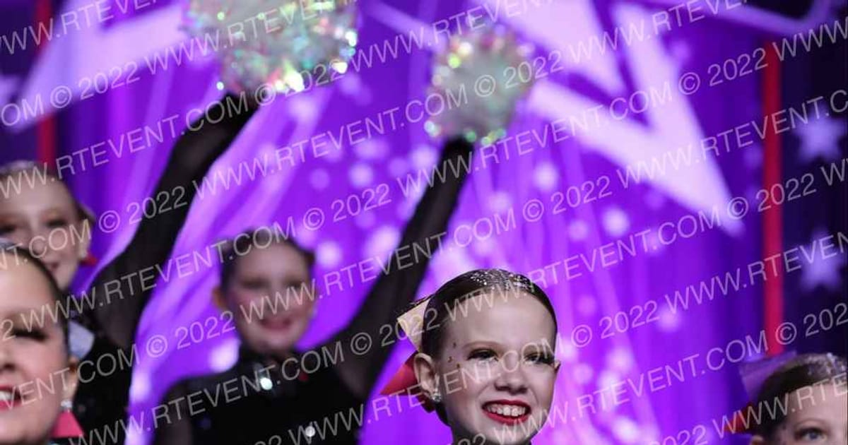 Beavercreek Dance Team Beavercreek Creekettes Dance Team - Pom · JAMfest Dance Super Nationals