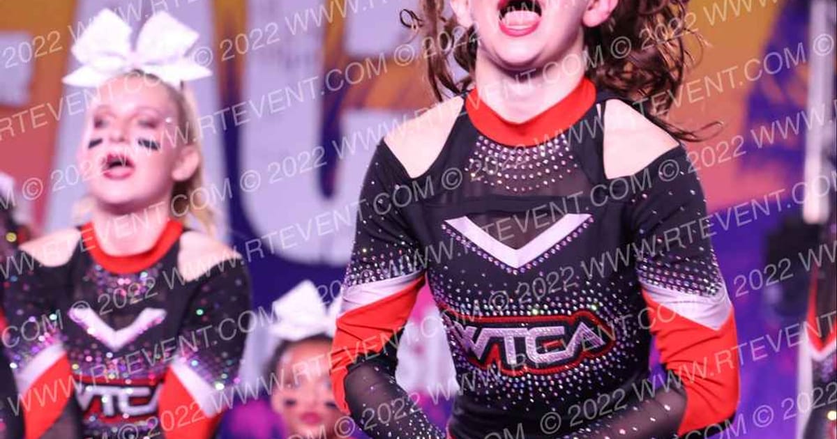 Wareham Tigers Cheer Athletics PRIDE · ACDA Reach the Beach Rec NATIONALS