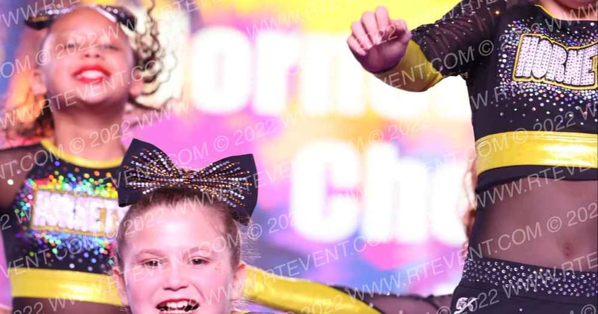 Hornets Competitive Cheerleading Royal Bees · ACDA Reach the Beach Rec NATIONALS