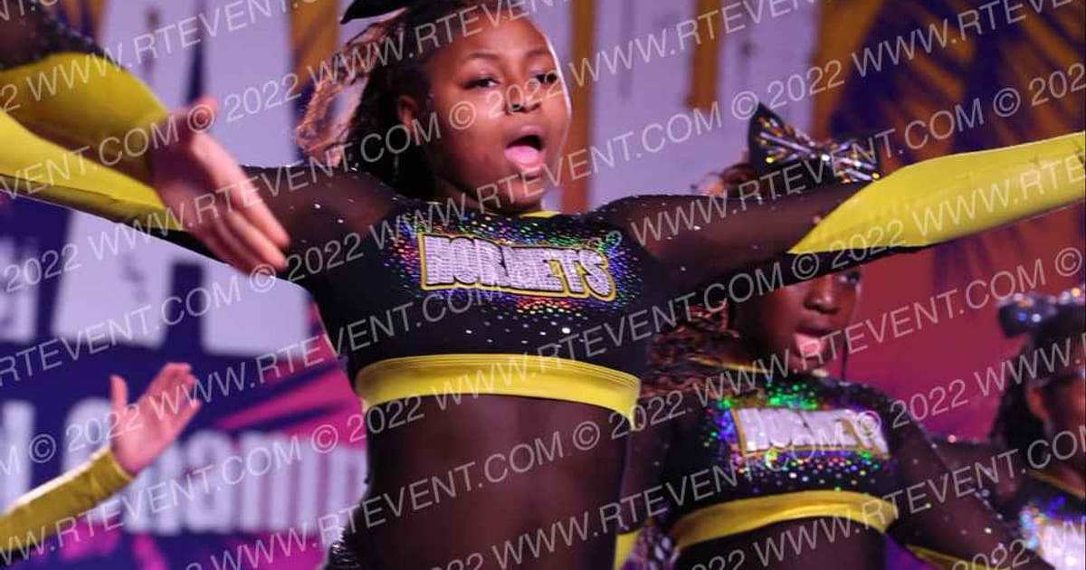 Hornets Competitive Cheerleading Venomous · ACDA Reach the Beach Rec NATIONALS