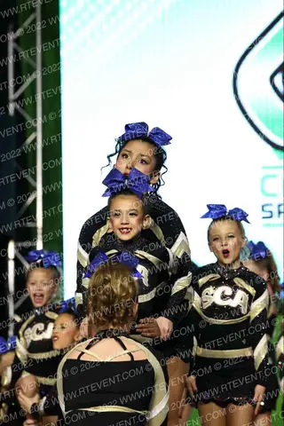 Signature Cheer Academy Reign