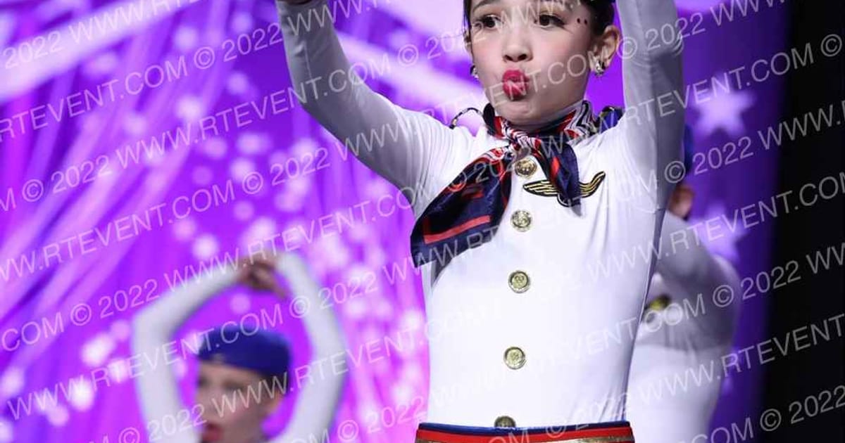 Beavercreek Dance Team Beavercreek Creekettes Dance Team - Jazz · JAMfest Dance Super Nationals