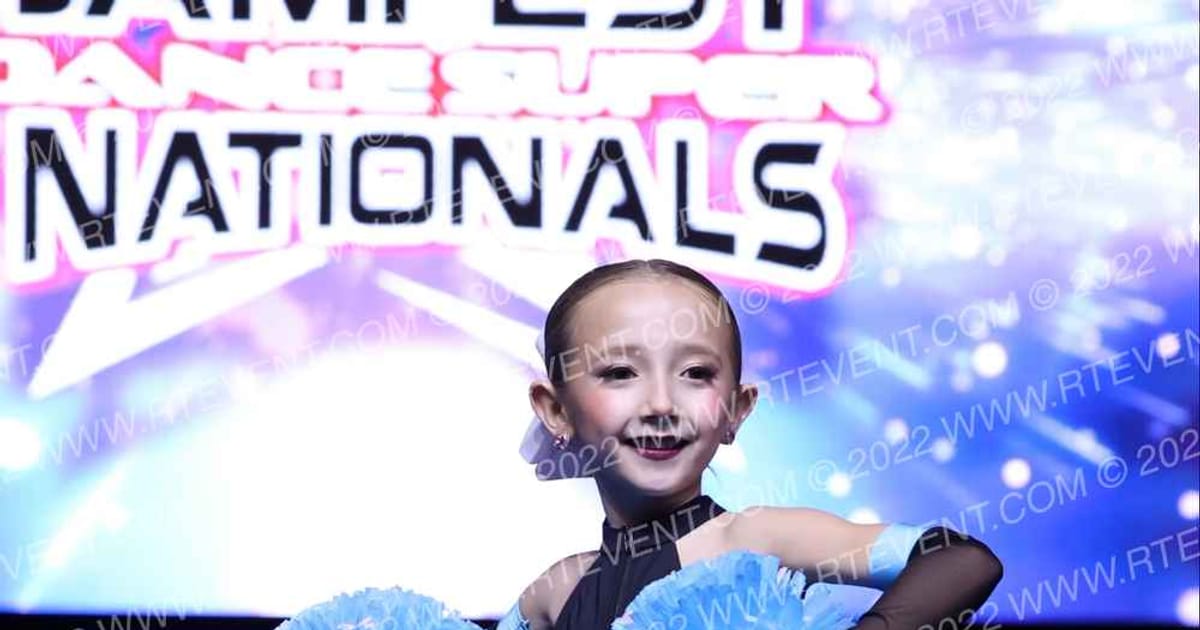 The Vision Dance Center Tiny prep pom · JAMfest Dance Super Nationals