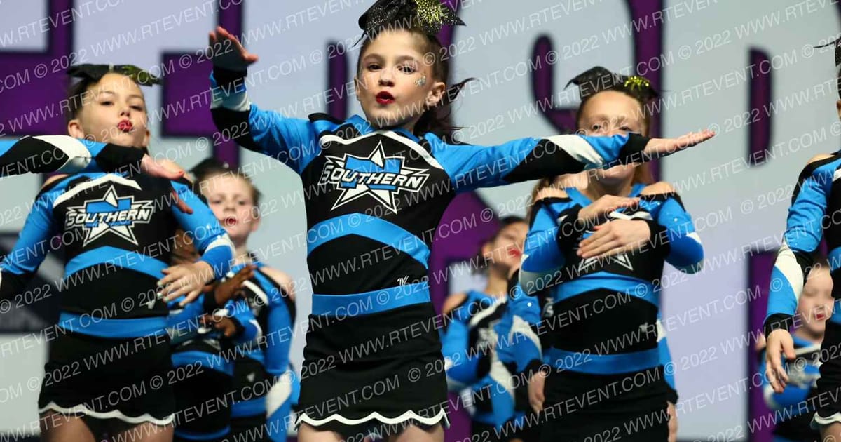 Newnan Southern Stars Mini Suns · Cheersport Super Nationals