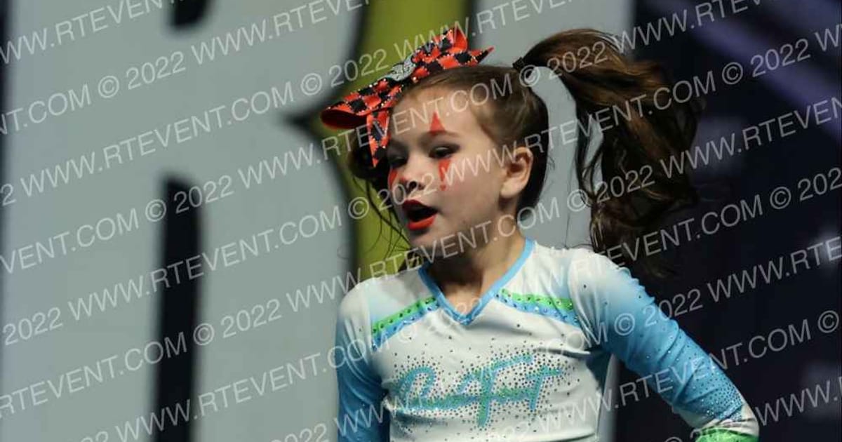 PunchFront Cheer Glacier Girls · Cheersport Super Nationals