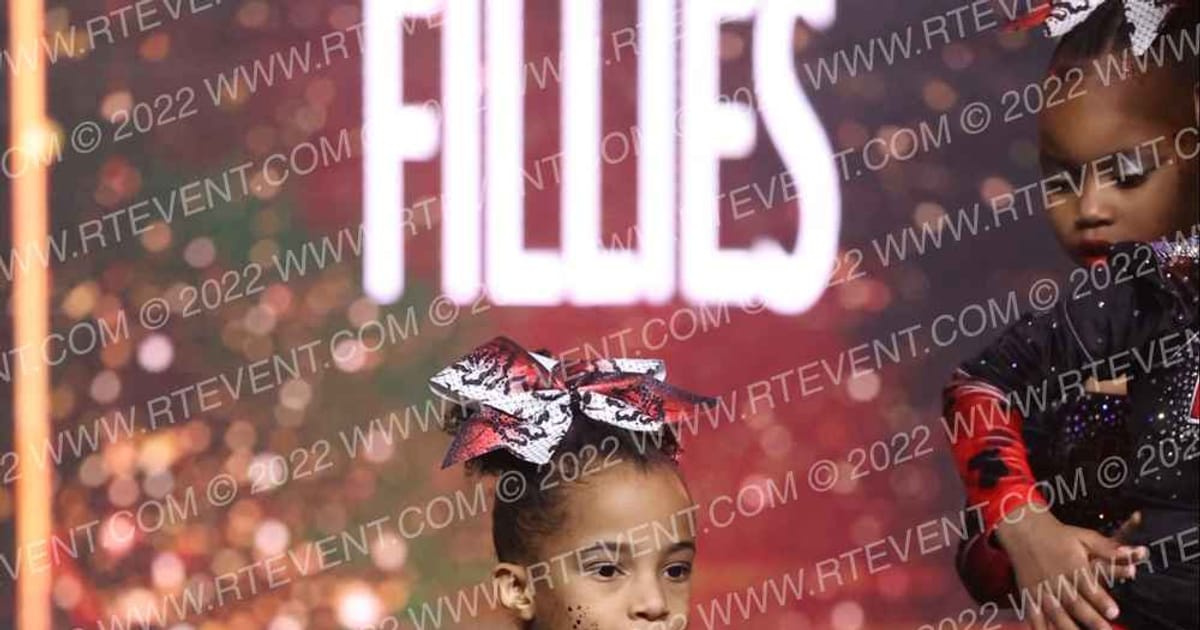 The Cheer Institute fillies · Gold Rush Chicago