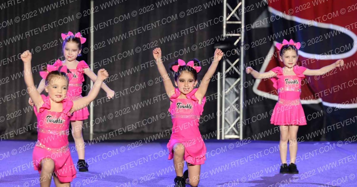 Cheers! Elite Spirit Gym Twinkle · CheerAPalooza