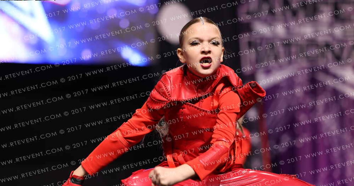 Dollhouse Dance Factory Mockingjay · JamFest Dance Super