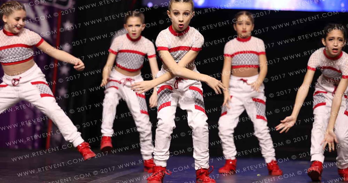 Studio 22 Mini All Stars Hip Hop · JamFest Dance Super