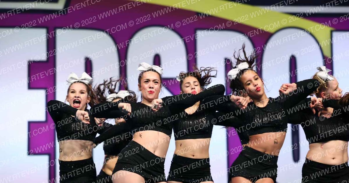Thunder Elite All-Stars Lightning · Cheersport Super Nationals