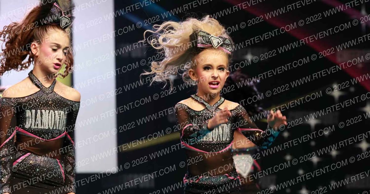 Diamonds All Stars GLITTER GIRLS · Cheersport Super Nationals