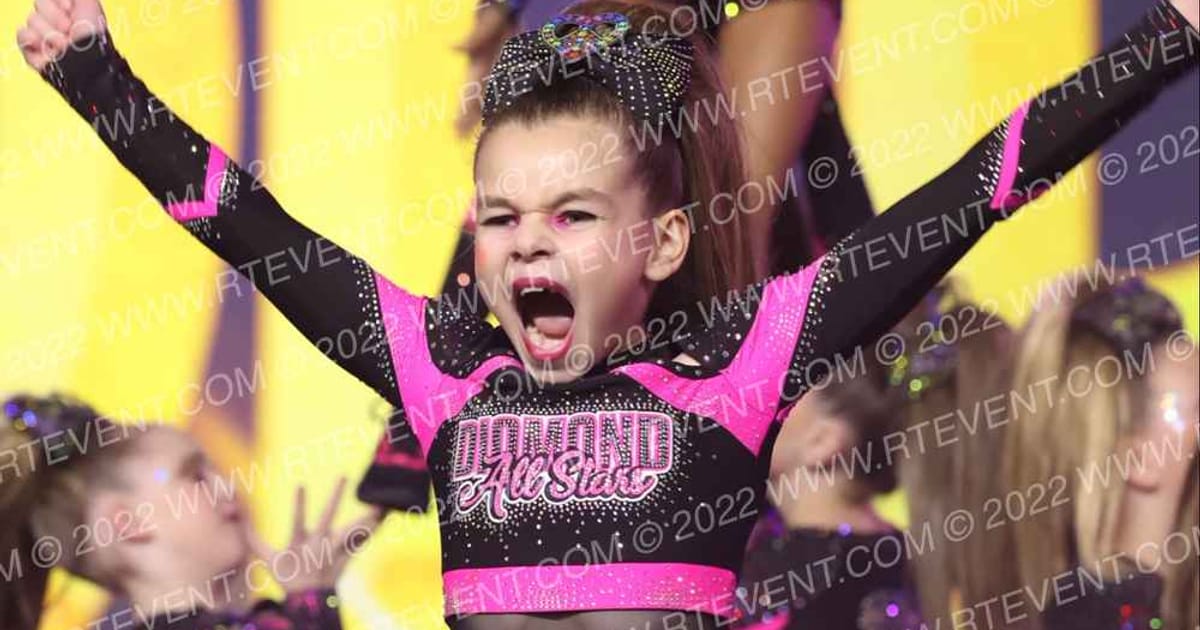 Diamond All Star Cheer Supremes · Gold Rush Chicago