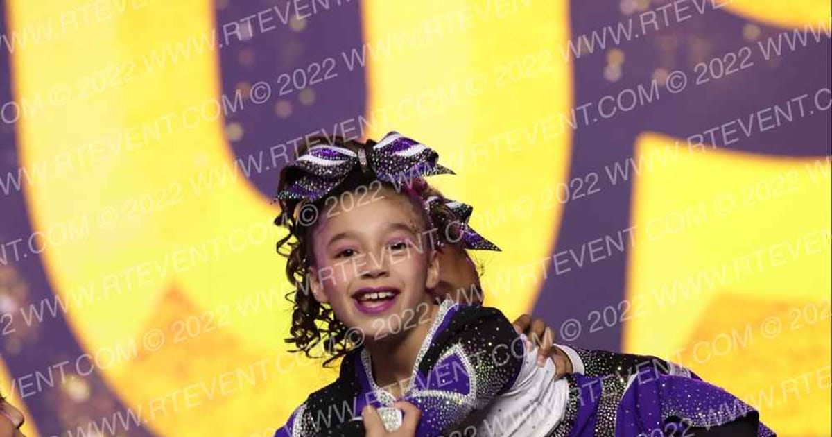 Dream Allstar Cheer Army · Gold Rush Chicago