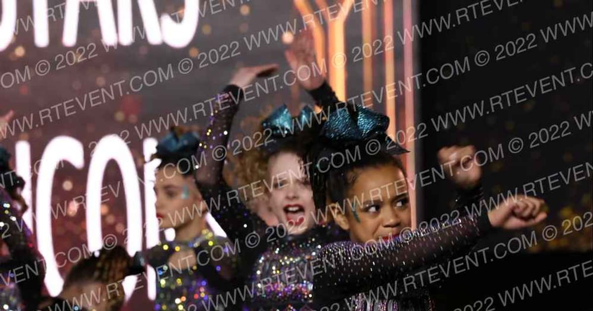 Iconic Allstars Miss Icons · Gold Rush Chicago