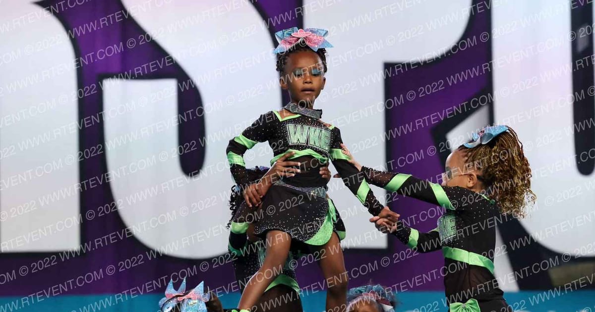 Windsor Knights Elite Baja Blast · Cheersport Super Nationals