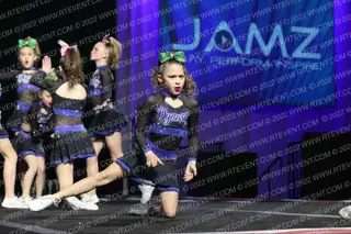 DYNASTY ATHLETICS FEARLESS