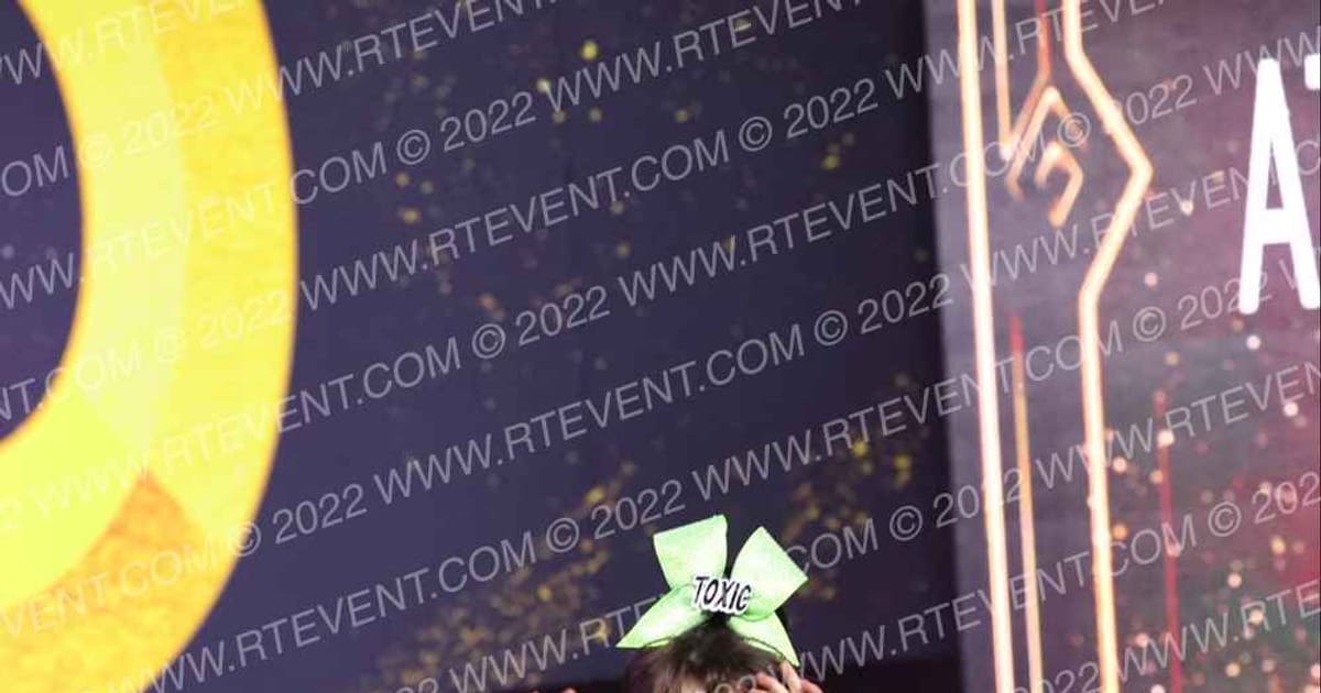 Midwest Athletics Toxic · Gold Rush Chicago