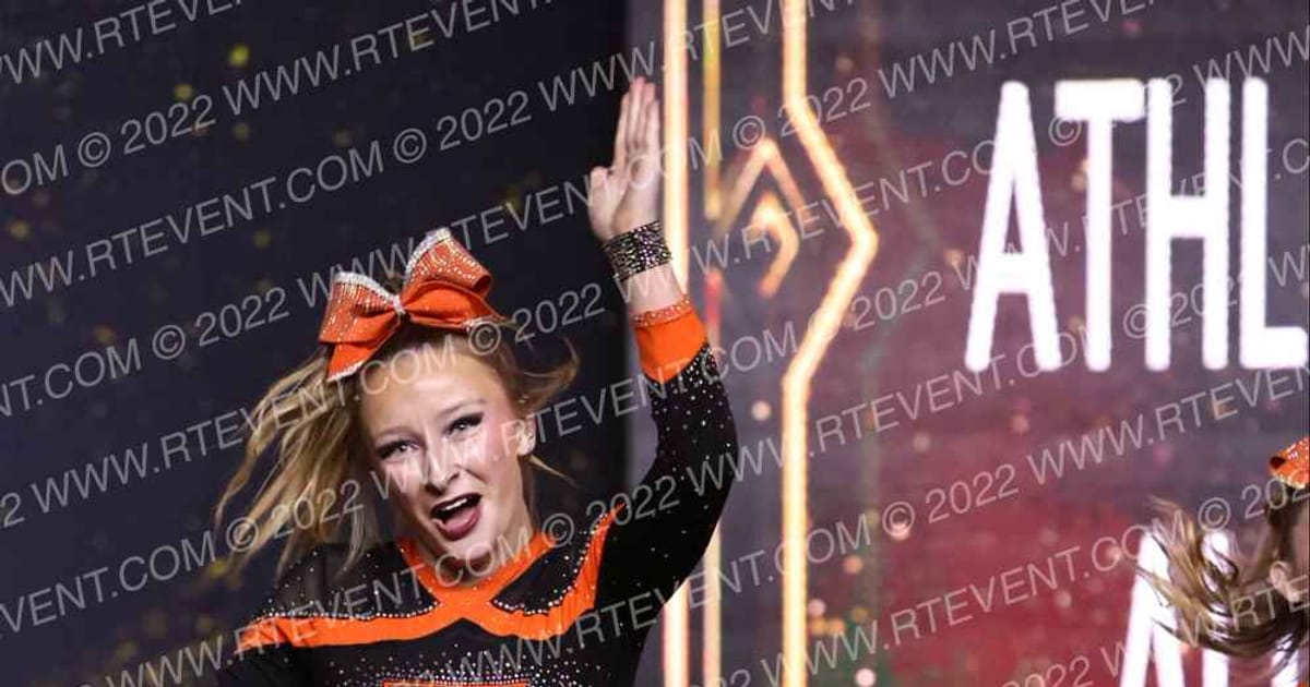 Tuck Dynasty Athletics All In · Gold Rush Chicago