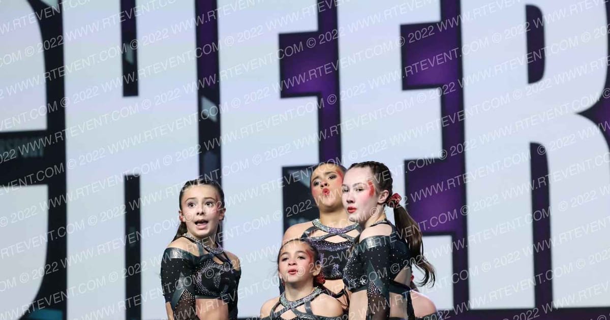 Cheer Force Elite Senior Smoke · Cheersport Super Nationals
