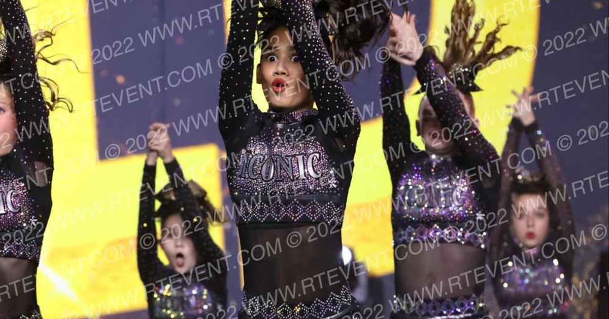 Iconic Allstars Lady Bombshells · Gold Rush Chicago