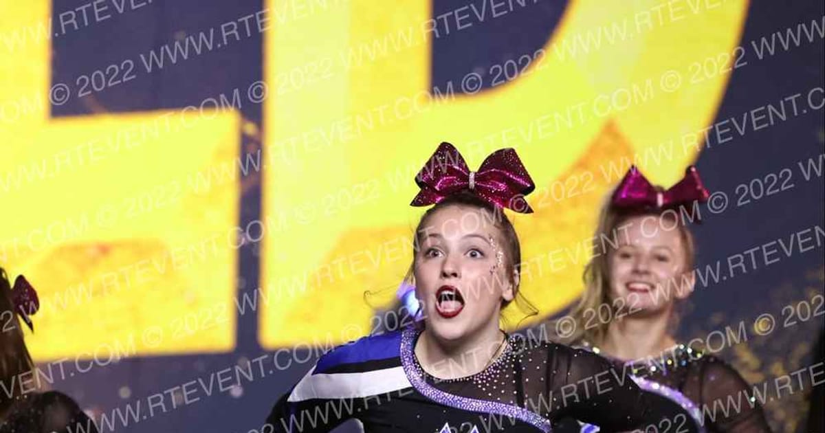 Cheer Athletics Omaha SavvyCAts · Gold Rush Chicago