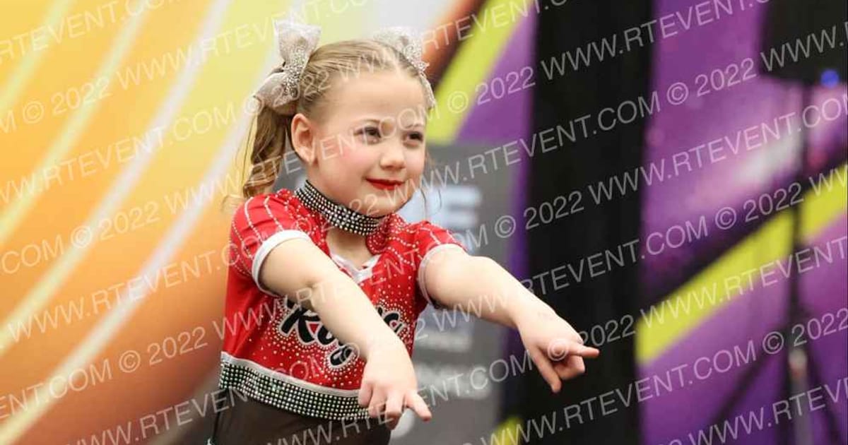 Full Out Tumble and Cheer Tiny Tiaras · Red Hot Cheer and Dance Competition