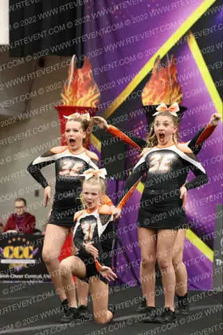 3E cheer Hurricanes