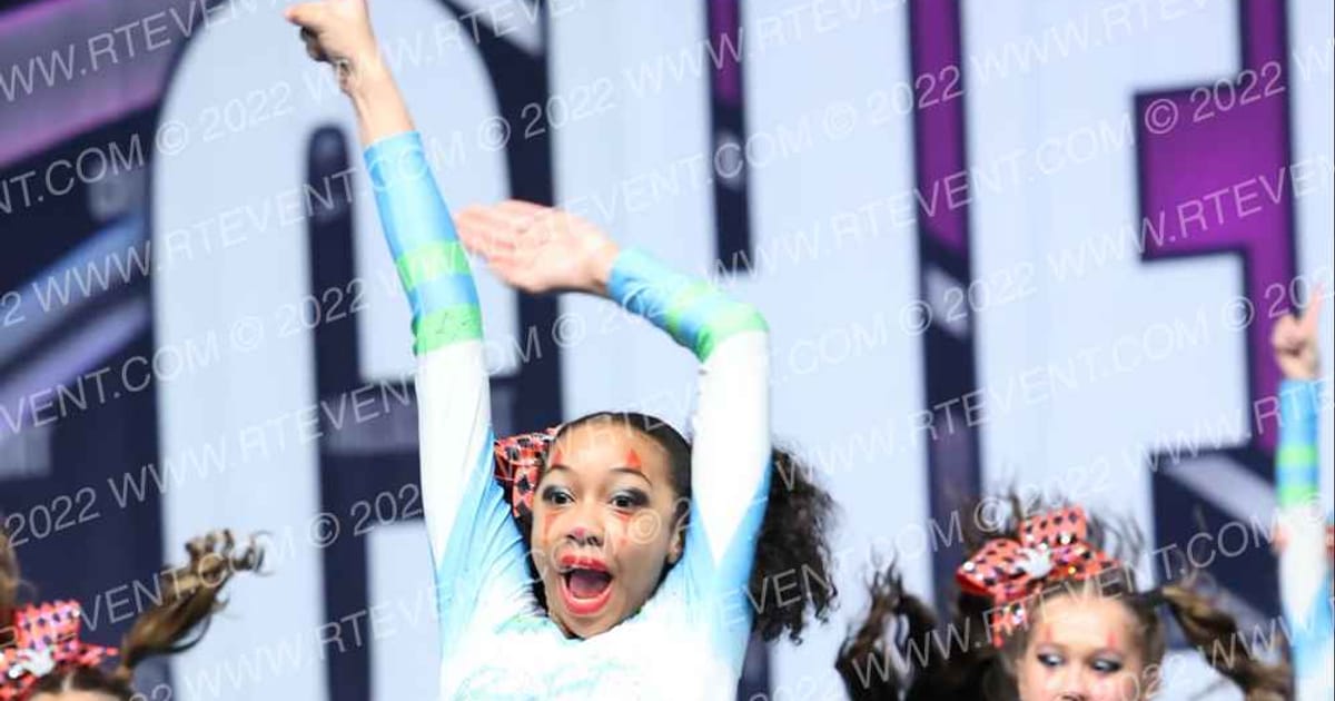 PunchFront Cheer Glacier Girls · Cheersport Super Nationals