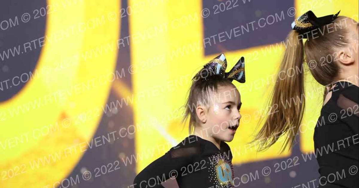 Ultimate Revolution Athletics GLAMOUR GIRLS · Gold Rush Chicago