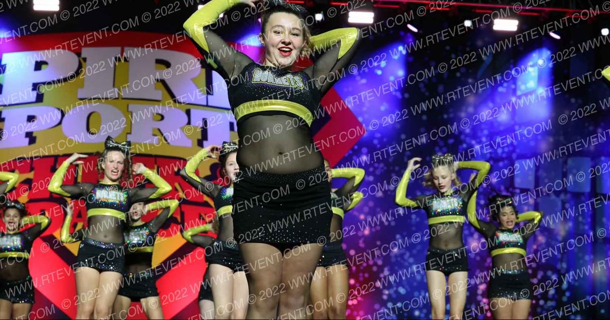 Hornets Competitive Cheerleading Golden Girls · Spirit Sports Philly Nationals DIDII